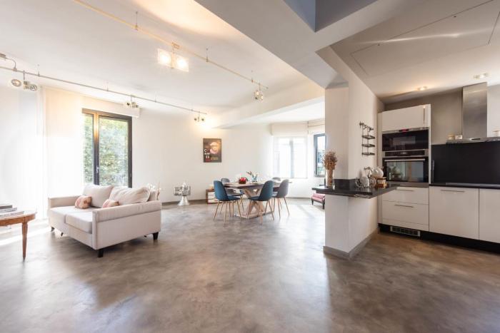 Duplex Walking from the Beach