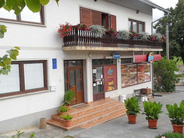 Apartments & Rooms Renduli - One Bedroom Apartment with Balcony