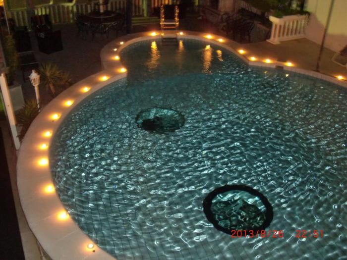 2 bedroom apartment with terrace