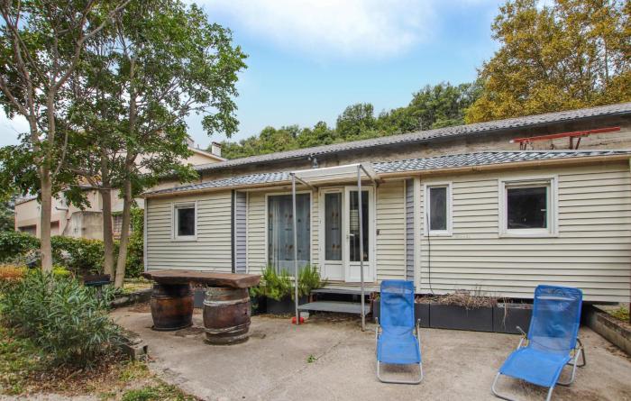 Stunning Stacaravan In Beauchastel