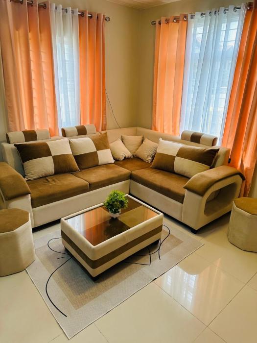 ELI Z - Affordable 3BR House with pool