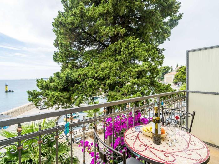 Apartment Villa Palma- Studio Apartment with Balcony and Sea View Studio apartman 1