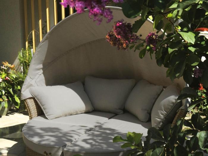 Luxury Suite Jasmin-Two Bedroom Suite with Hot Tub