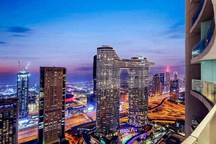 FIRST CLASS 2BR Stunning City Views