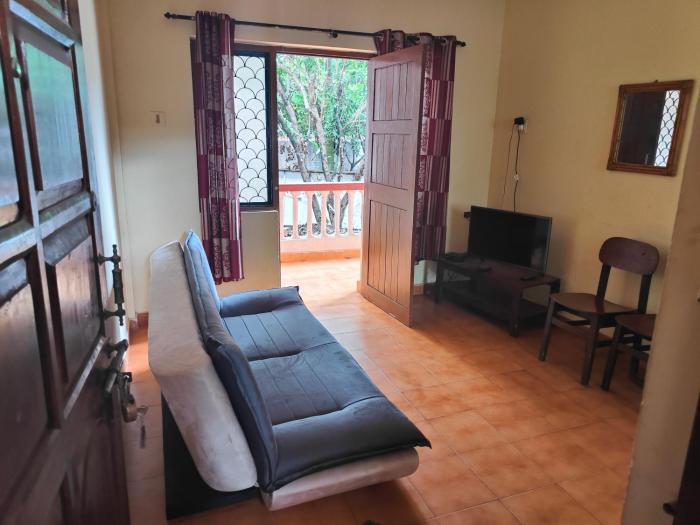 The Gipsy Cove, Baga Beach