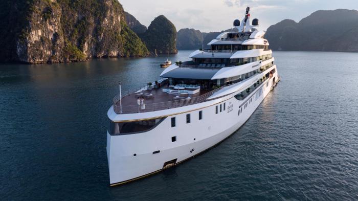 Grand Pioneers Halong Bay Cruise 1