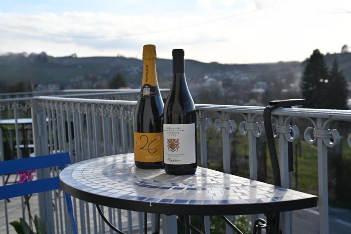 La Finestra Blu Alba 1