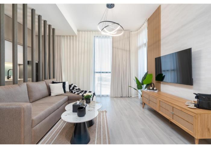 Trendy & Cozy 1BR Midtown 20 mins to Expo City by Vibel