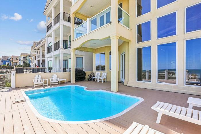 12 Collier Beach Road- Oceanfront, Pool, Great for Large Groups, Free Activities Included