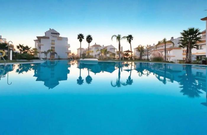 Calanova Grand Golf 2 Bed Apartment - golf course views