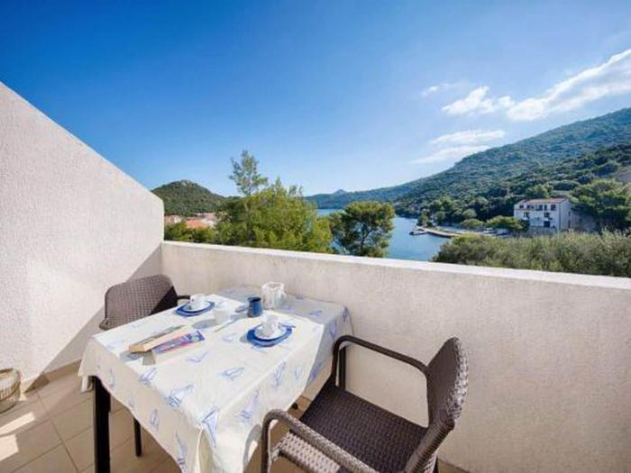 Apartments Bruna Lastovo-Comfort One Bedroom Apartment with Balcony and Sea View-Plavi