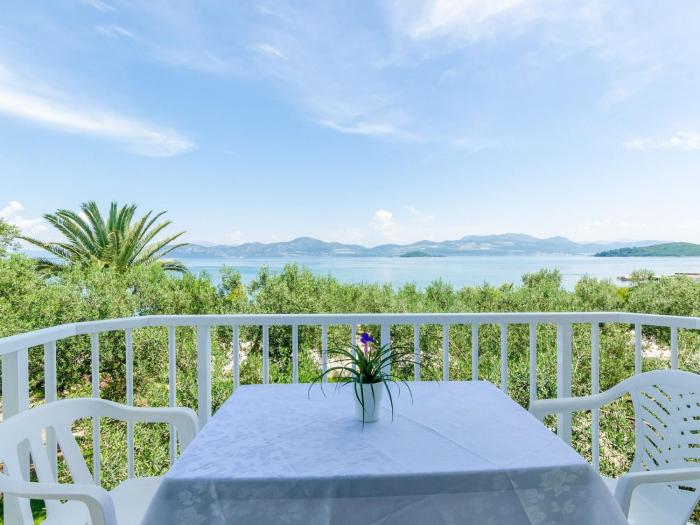 Apartments Glavor - Standard Studio Apartment with Terrace and Sea View SA2