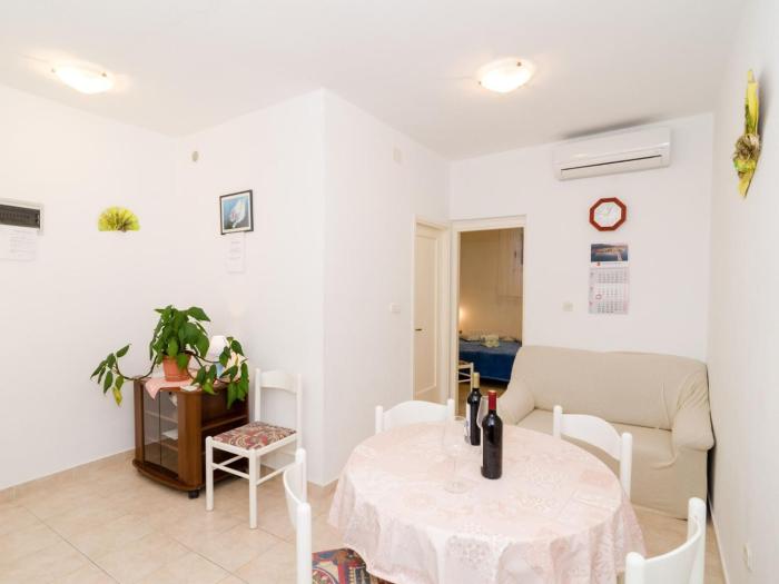 Apartments Villa Dinga - Borak - Standard One Bedroom Apartment with Balcony and Sea View No 3
