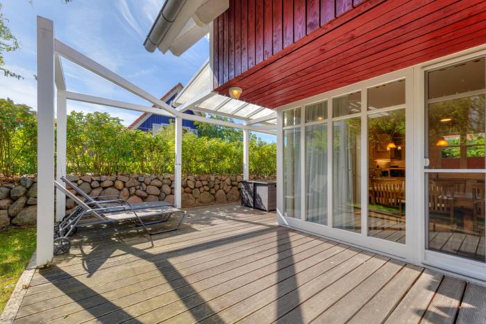 Küstenhaus mit Sauna und Kamin ca 400 vom Ostseestrand