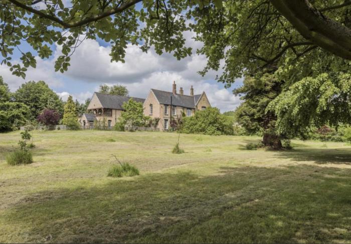 Cockayne Hatley Hall