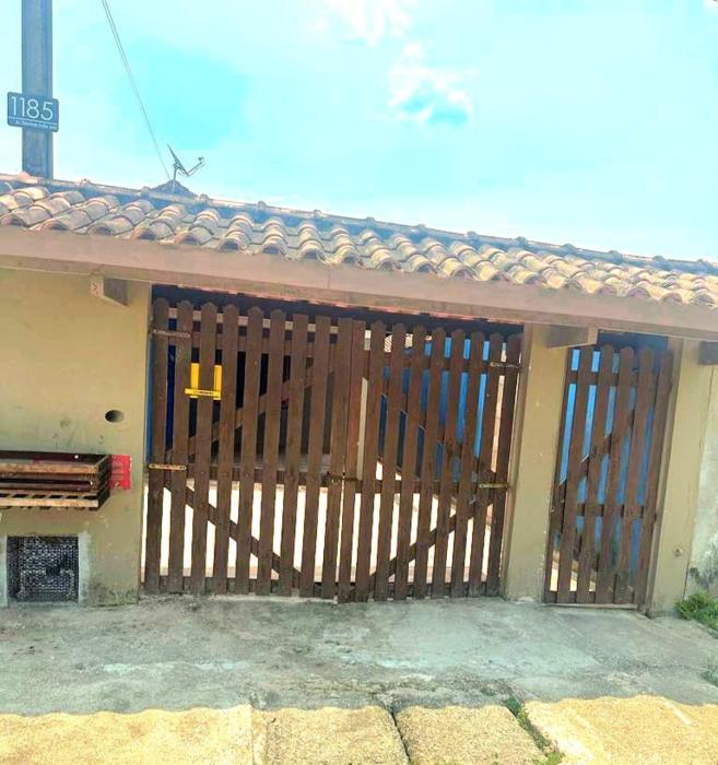 Casa Bertioga Boracéia