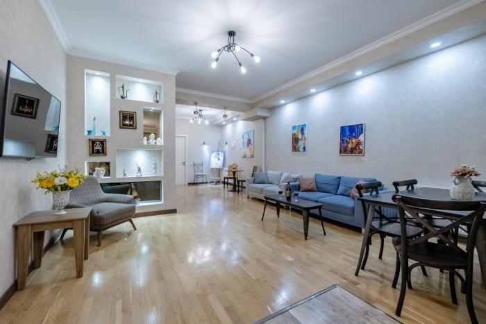 Apartment on Rustaveli avenue