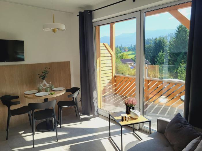 Z Widokiem Apartamenty Świerkowe 10 - z pięknym widokiem, blisko stoku narciarskiego Dolina Szczęścia