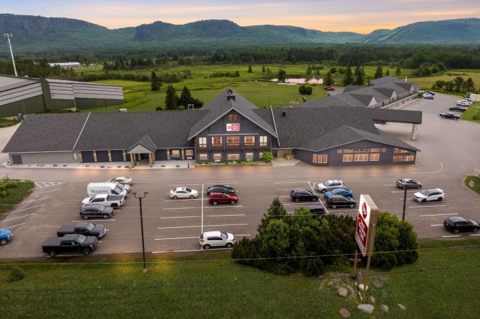 Best Western Plus NorWester Hotel & Conference Centre