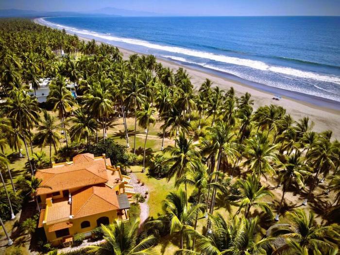 La Villa Linda at Playa Las Tortugas