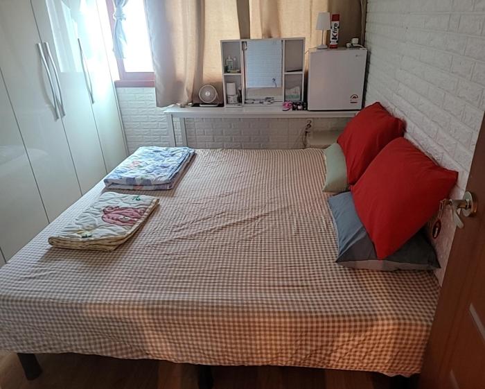 Lions home a house on a hill - Foreigners only