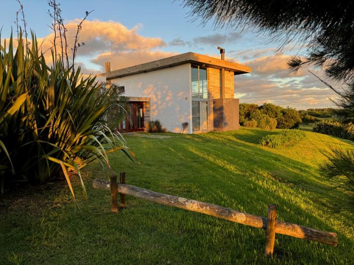 Casa La Hechicera- La Pedrera, entre la Playa y Naturaleza exclusiva