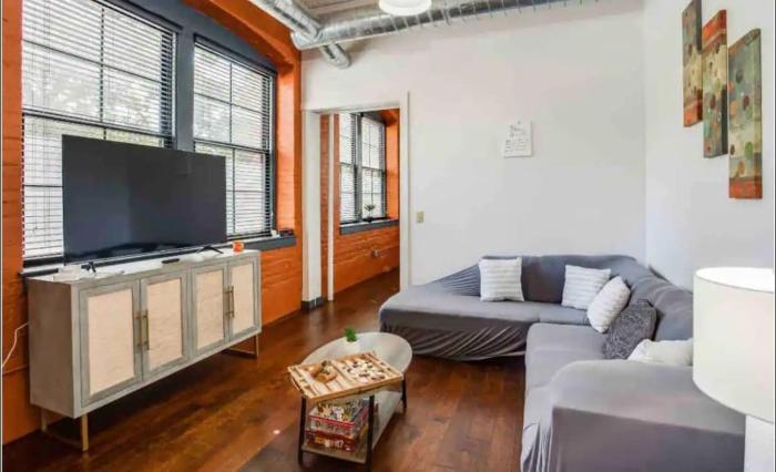 NY Style Loft with King Bed