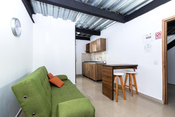 WiFi ApartaEstudio Mall Titán Plaza de Tu casa lejos de casa