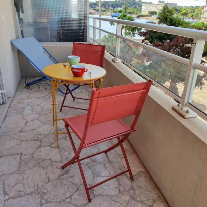 Le Perroquet Appart aux Sablettes plage parking