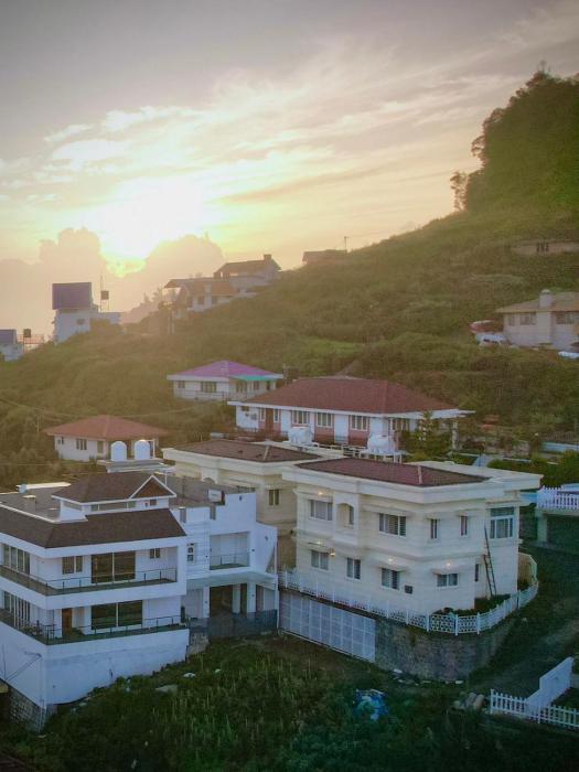 Away From Home - 4 - Rooms In Ooty, Home Stay Ooty