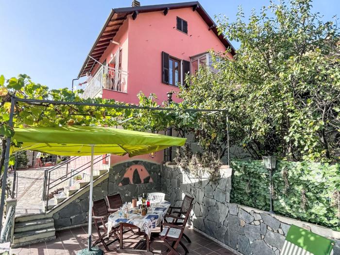 Apartment Giuliano by Interhome