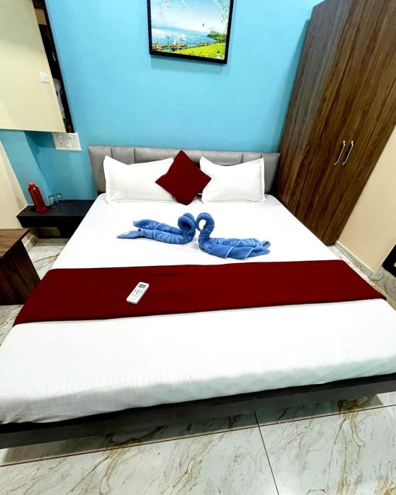 JAI SWAMiNARAYAN DELUX HOMESTAY