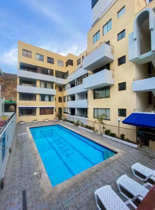 apartamento dúplex con piscina en el Rodadero