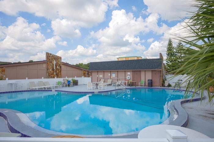 Liberty Inn and Suites Orlando - Kissimmee near Disney World