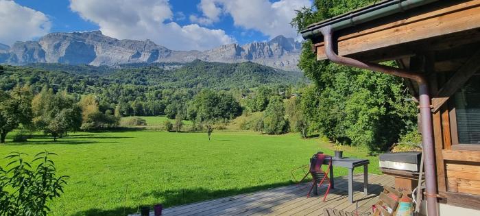 Cabane dans la vallée de Chamonix