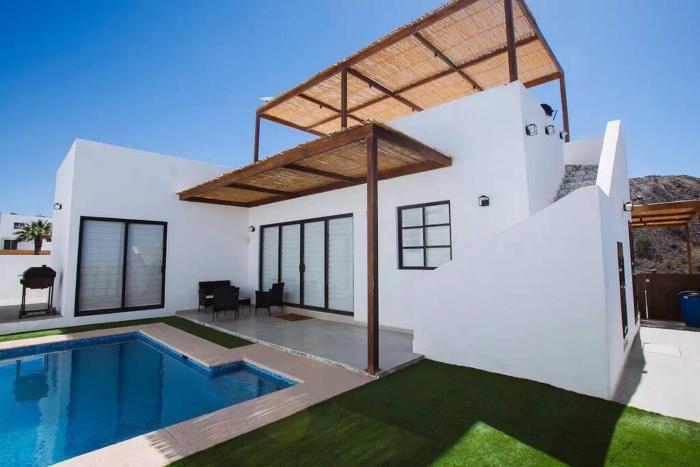 Exclusive pool house