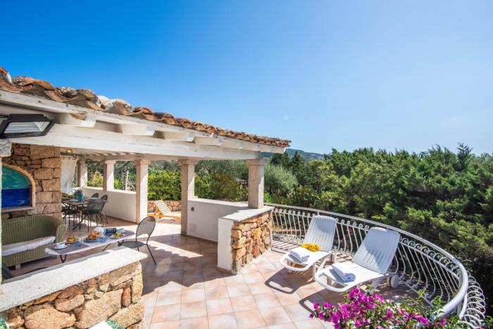 Villa Maestrale 100M from beach - Happy Rentals
