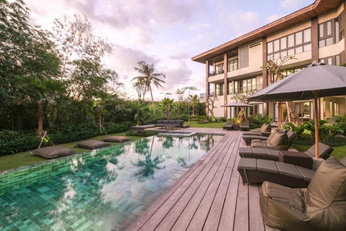 Ahoy! 9 Bedroom Villa