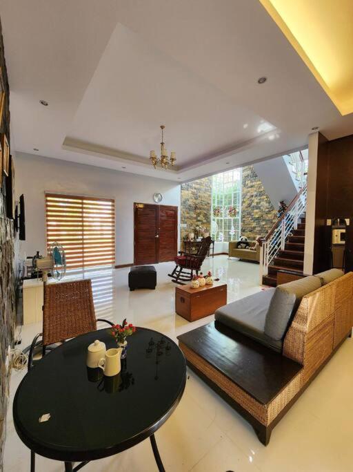 Alexis Tagaytay Staycation