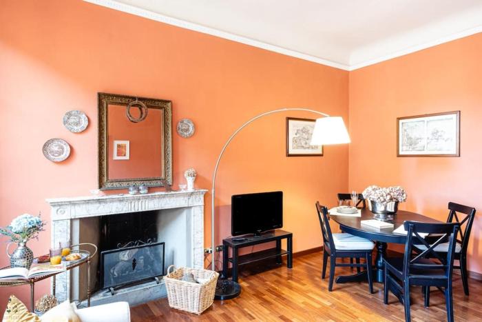 Classic Apt in the Center, near Guinigis Tower