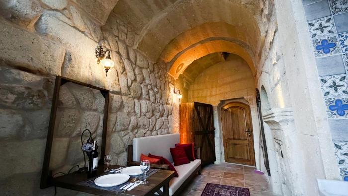 Rocca Stone Suite