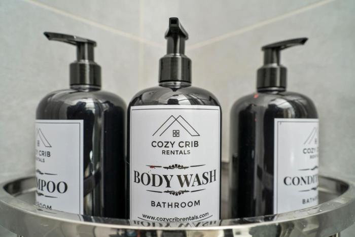 1BR Apartment with Gym, King Bed ,City Views and Prime Location