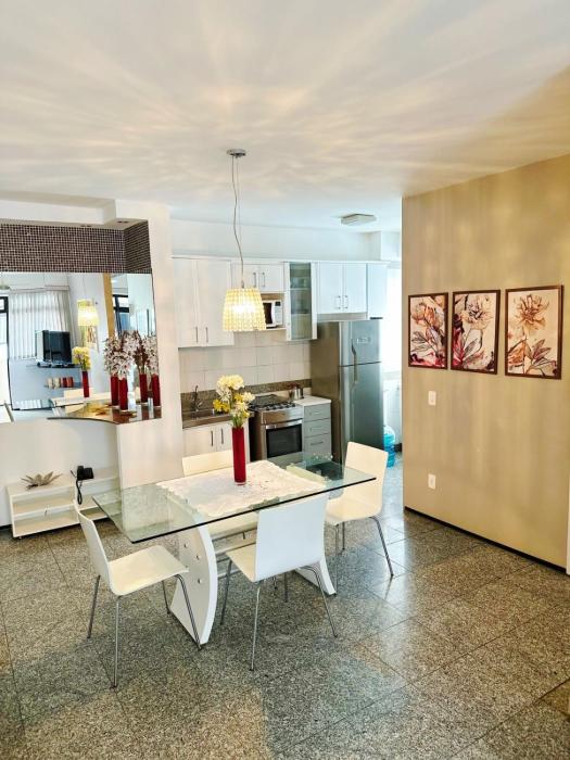 Apartamento a 300m Beira Mar-Meireles! Serviço Diário e Wi-fi 650Mb!