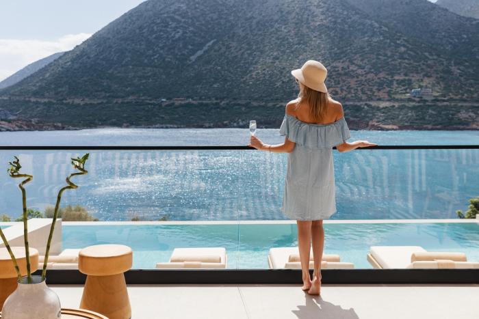 Ficus Seafront Villa, Eco Pool & Close to Beach, By ThinkVilla