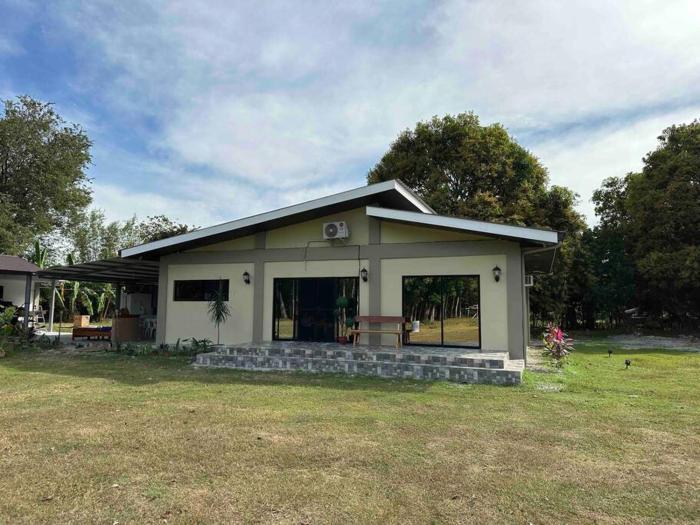 River Farm Stay near beach w Fiber Optic and Netflix