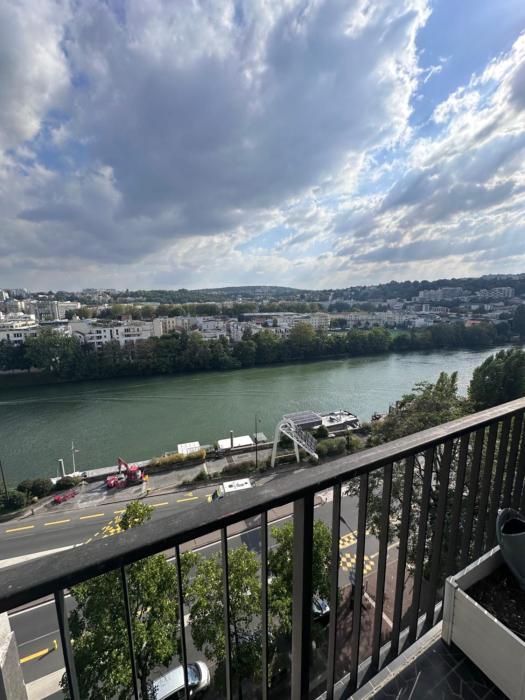 Superbe appartement vue sur la Seine situé à Boulogne-Billancourt