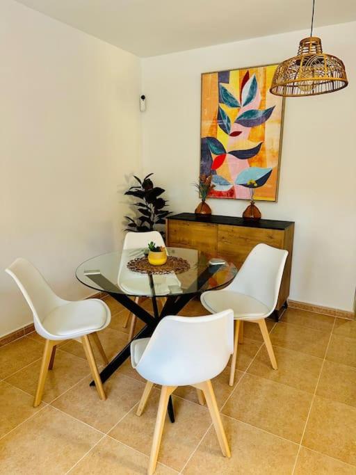 Alma House, cool pool Corralejo!