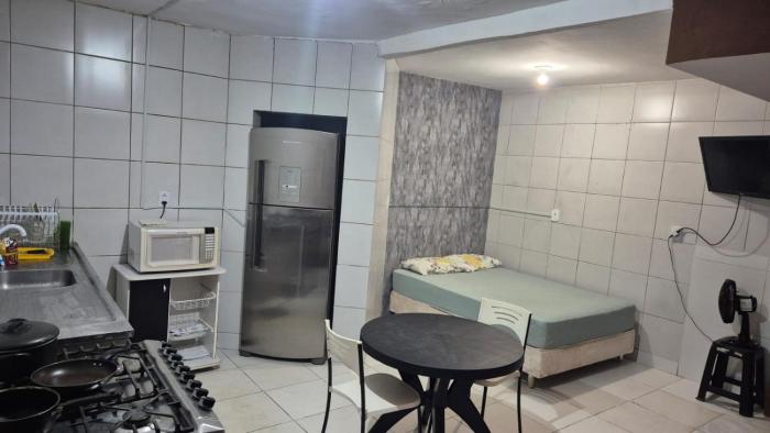 Kitnet Baião 400m Parque do Povo