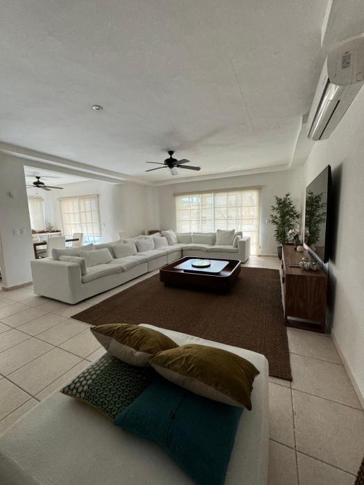 Lujo y seguridad en quinta avenida