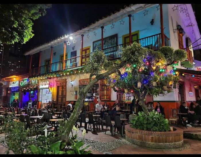 Oasis urbano, cerca a todo, a una cuadra del metro